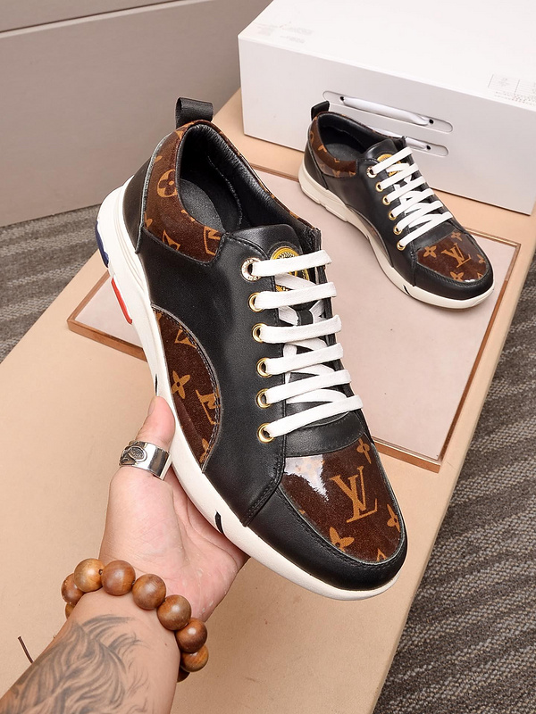 Louis Vuitton Uomo Scarpe 0047