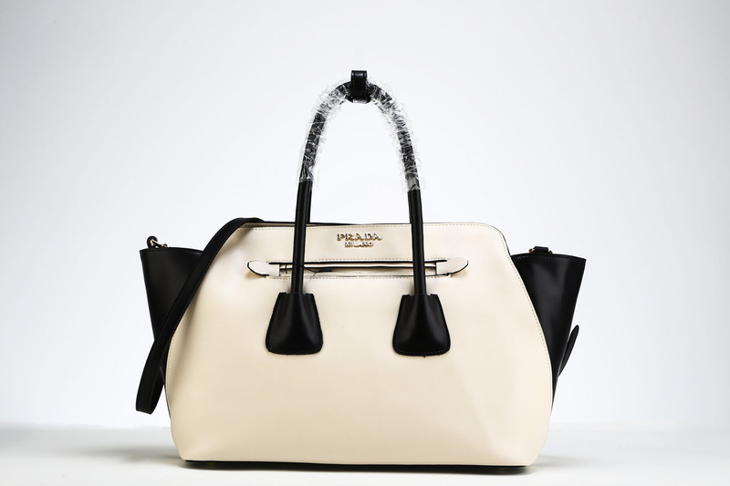 2013 Ultima Prada morbida pelle di vitello Tote BN2611 in Bianco