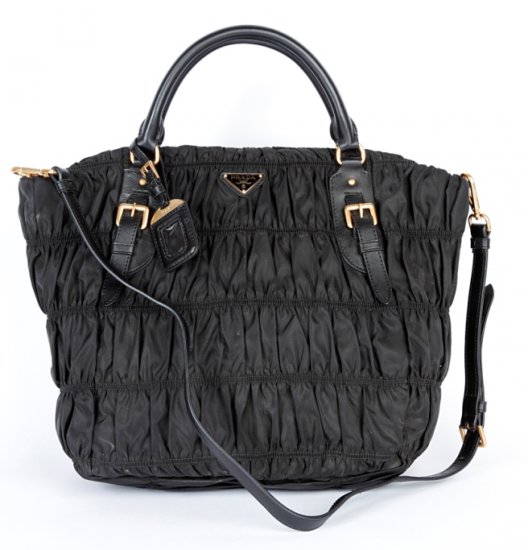 Prada Gaufre Nylon Tessuto Borsa BN1611 in Nero